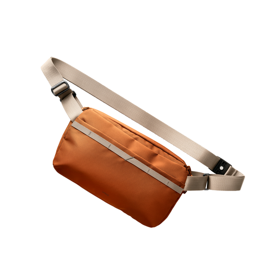 UNIQ DENVER CANVAS CROSSBODY BAG (5L)