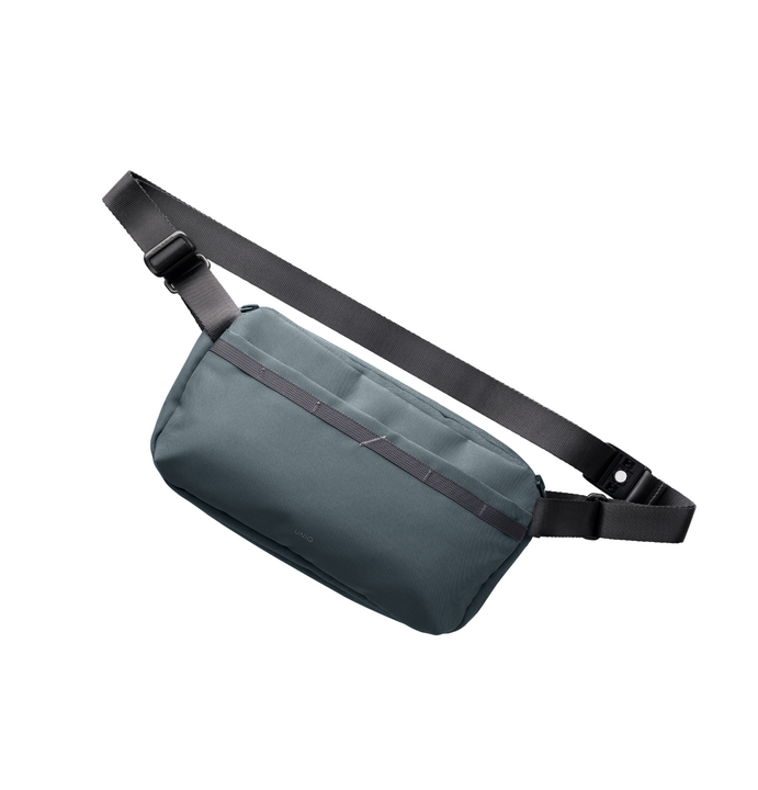 UNIQ DENVER CANVAS CROSSBODY BAG (5L)