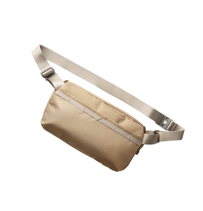 UNIQ DENVER CANVAS CROSSBODY BAG (5L)