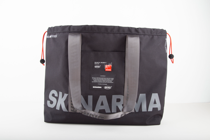 SKINARMA UTILITY TOTE FARDEL-BLACK