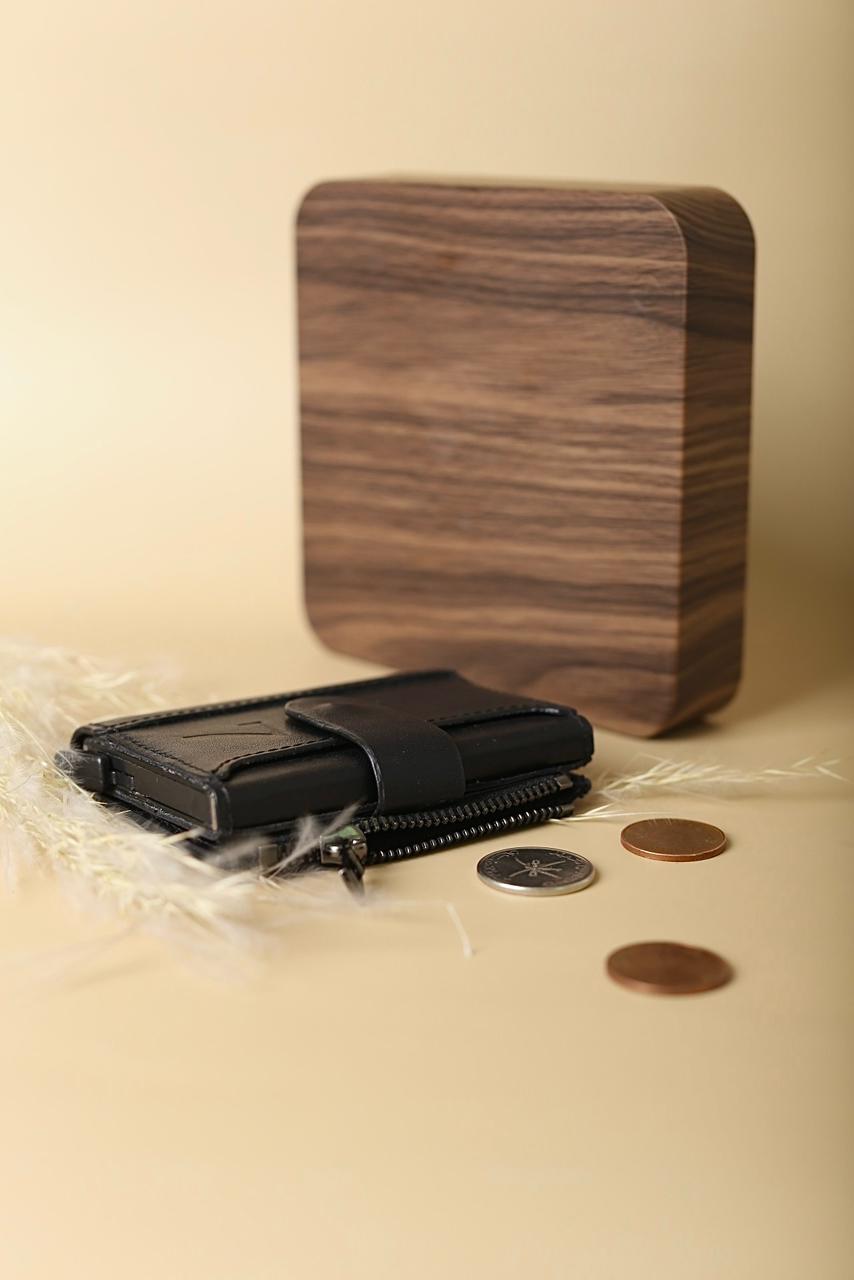 7 WALLET ORIGNAL LETATHER COIN ZIPPER- BLACK